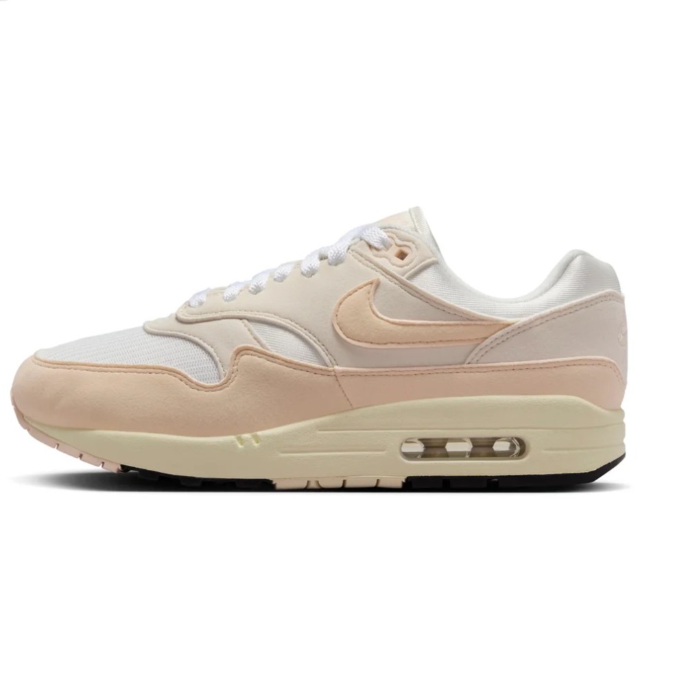 Nike Air Max 1 in Guava Ice